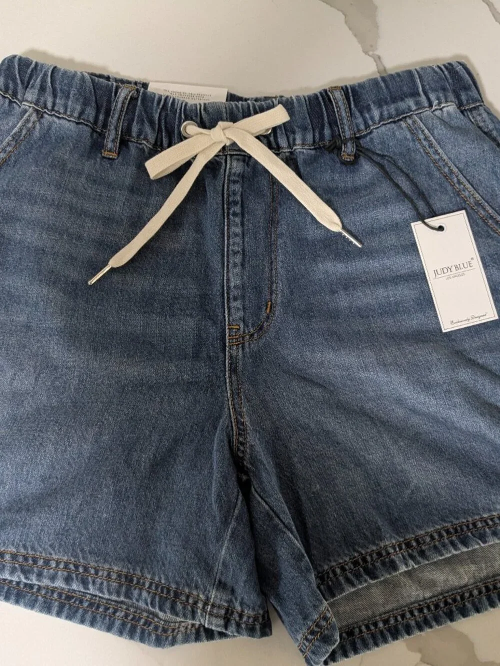 Brand New Judy Blue Jean Featherweight Shorts Size Medium - Picture 1 of 6